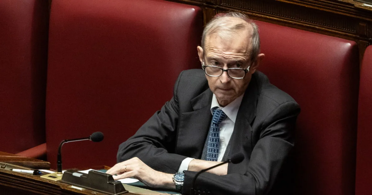 EU, Fassino resurrects from his silence to insult Giorgia Meloni | Libero Quotidiano.it