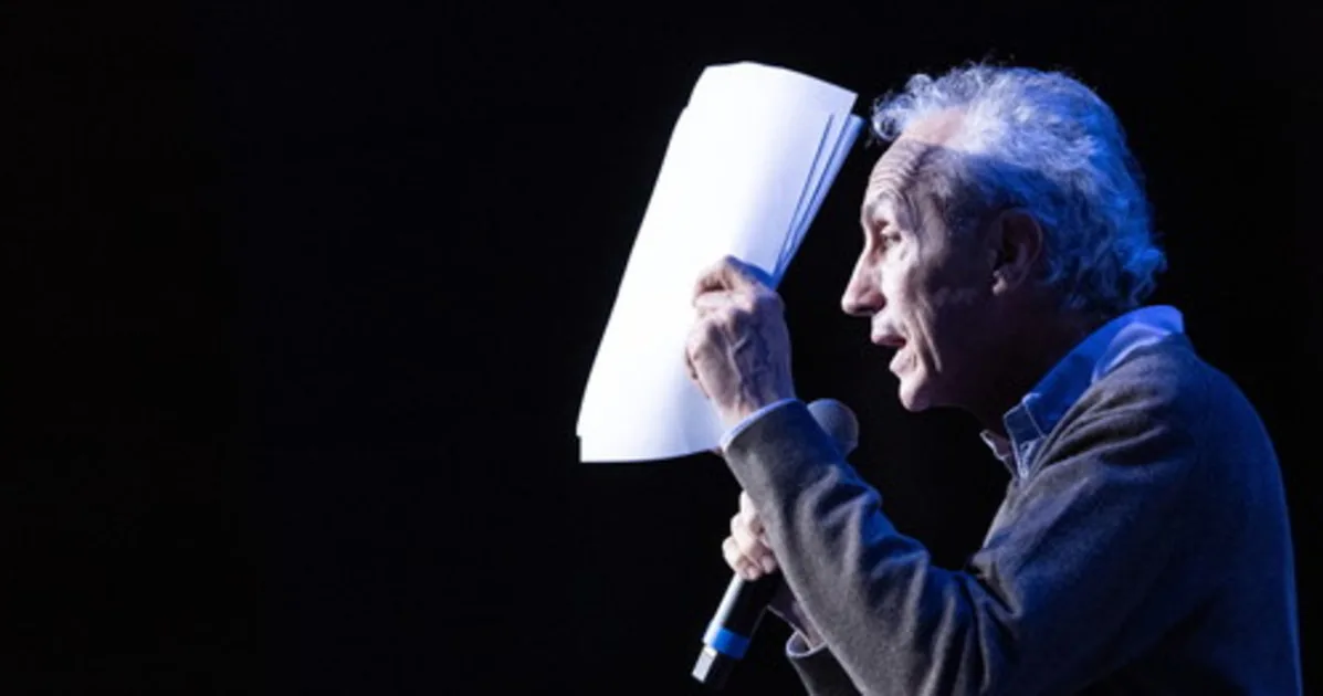 Minetti? Travaglio Monday even mocked Libero's title | Libero Quotidiano.it