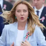Giorgia Meloni, is her plane delayed? The shameless left: "She had judo" | Libero Quotidiano.it