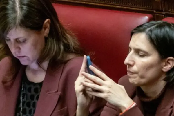 Maranza, the education of the left: right to vote for minors but no duties | Libero Quotidiano.it