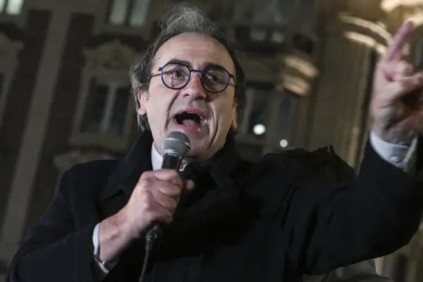 Ceuta, Bonelli raves and acquits Sanchez: "Blame Meloni and the EU" | Libero Quotidiano.it