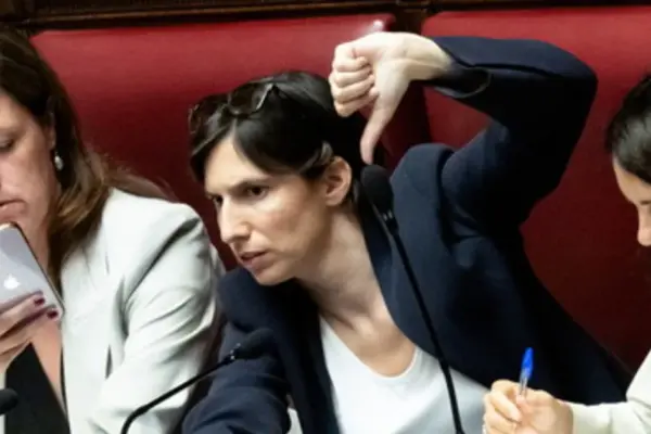 Elly Schlein "held hostage within the PD": who can make her lose the elections (and why) | Libero Quotidiano.it