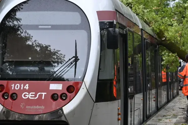 If the tram unmasks the white man | Libero Quotidiano.it