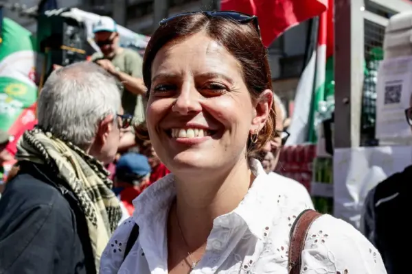 Ilaria Salis, fired and humiliated: "Unsuitable for my functions" | Libero Quotidiano.it