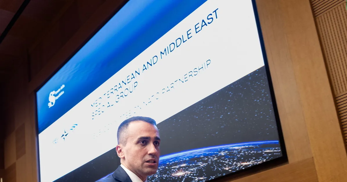 Luigi Di Maio returns to Montecitorio, insult to M5s: everyone deserts the Chamber | Libero Quotidiano.it