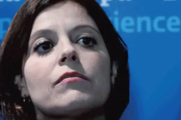 Ilaria Salis writes the "piano casa" for the left | Libero Quotidiano.it