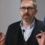 Fakir, "if the problem is psychiatric…": Lepore, mudslinging against the police | Libero Quotidiano.it