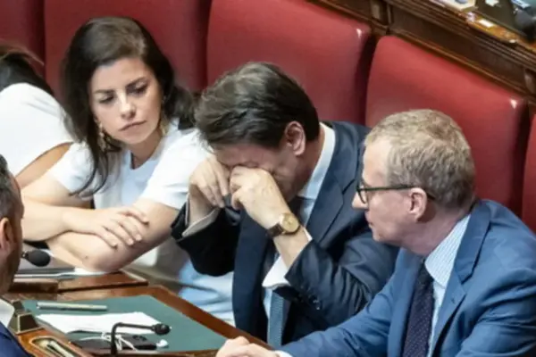 Giuseppe Conte, after Grillo the shovel of Casaleggio: "Lost two thirds of the votes" | Libero Quotidiano.it