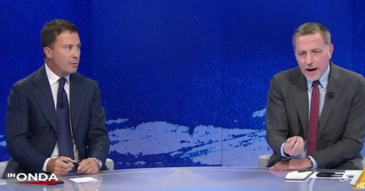 In Onda, Bocchino gives a lesson to Giannini: "Maybe you don't know, it's already there..." | Libero Quotidiano.it