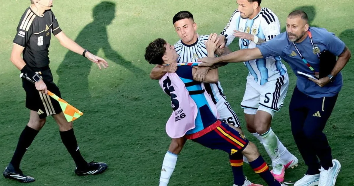 Spain-Argentina, punches, insults and shoves: the shameful scene that no one saw | Libero Quotidiano.it