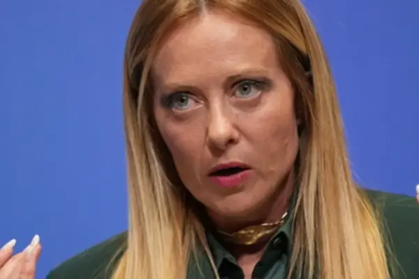 Giorgia Meloni and the electoral law, challenges the opposition on the secret ballot: "To make fun of the Italians?" | Libero Quotidiano.it