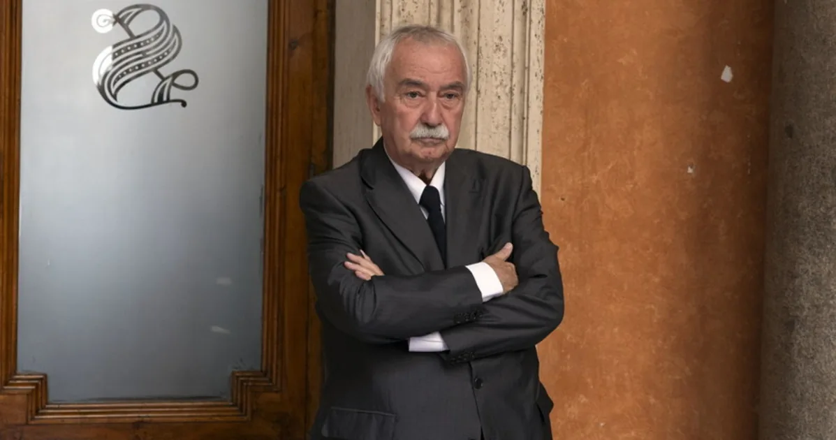 Ugo Sposetti mocks Giuseppe Conte: "They picked him up from the street..." | Libero Quotidiano.it