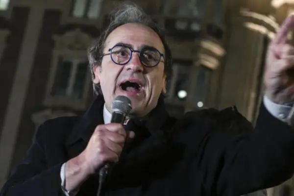 Angelo Bonelli, rant about Meloni: "Doesn't mention Vannacci, hypocrisy without limits" | Libero Quotidiano.it