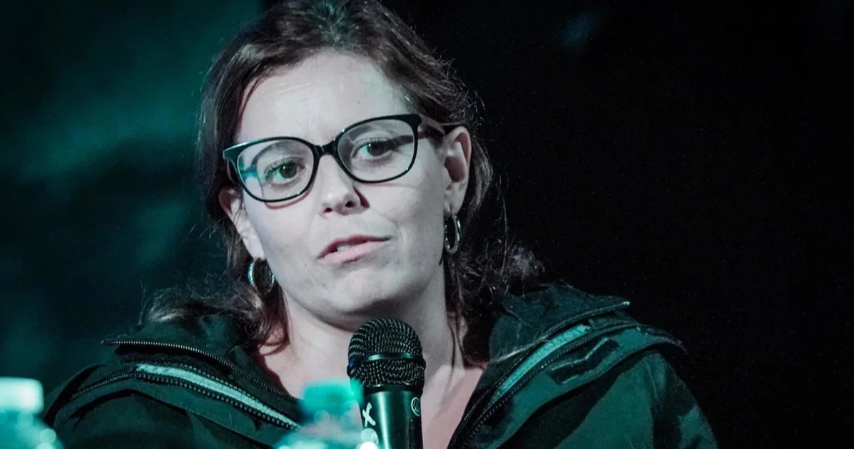 Ilaria Salis does not condemn the violence, the surreal words: "Now and always No Tav" | Libero Quotidiano.it