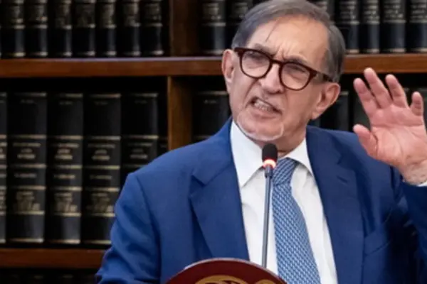 Ignazio La Russa unleashed: "Here's when the vote will be". Then the blast at Vannacci | Libero Quotidiano.it