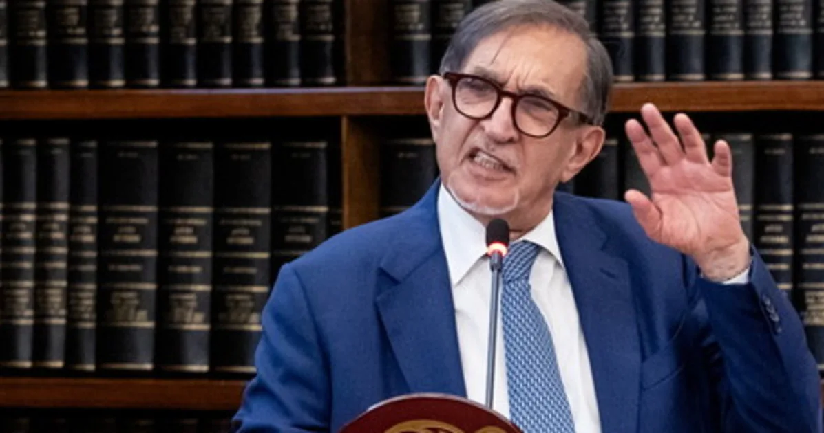 Ignazio La Russa unleashed: "Here's when the vote will be". Then the blast at Vannacci | Libero Quotidiano.it
