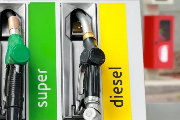 Dl Fuels, green light from the Council of Ministers: "17 cents discount on diesel" | Libero Quotidiano.it