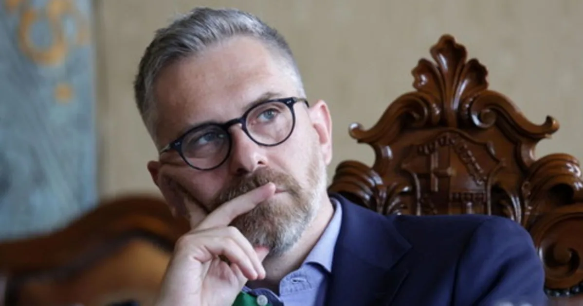 Fakir, Matteo Lepore: "Two squares in Bologna". Shame after the clashes. And the PD stands with him | Libero Quotidiano.it
