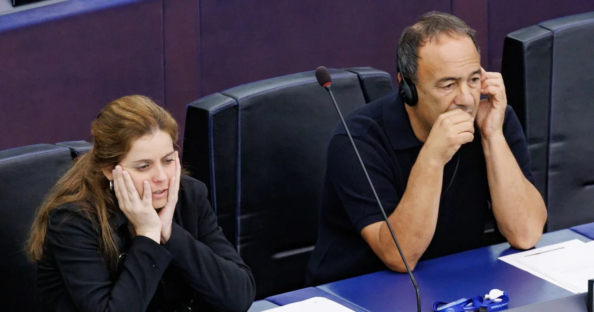 Ilaria Salis, the conspiracy theory by Mimmo Lucano: "There's something behind it..." | Libero Quotidiano.it