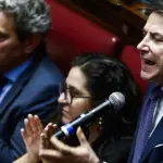 "Meloni isolates us in Europe": Conte exaggerates, immediately denied with a photo | Libero Quotidiano.it