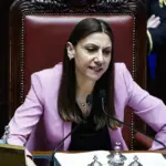 Giuseppe Conte, blunder in the Chamber: "Where is Meloni?". Also mocked by Ascani | Libero Quotidiano.it