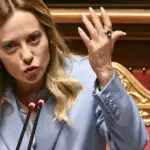 Covid, Giorgia Meloni pins down Giuseppe Conte: "How he exploits a tragedy" | Libero Quotidiano.it