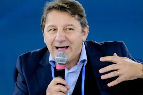 Car tax, why the comparison with Tridico is absurd | Libero Quotidiano.it