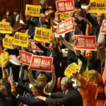 Electoral law, ok in the Senate. Clownish left in the Chamber: what they displayed | Libero Quotidiano.it