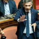 Electoral law, Lisei drives the left crazy: "The premier 'Pinco Pallo'", sparks in the chamber | Libero Quotidiano.it
