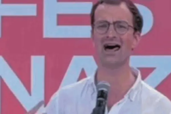 The Pd's regression to 1970s communism | Libero Quotidiano.it