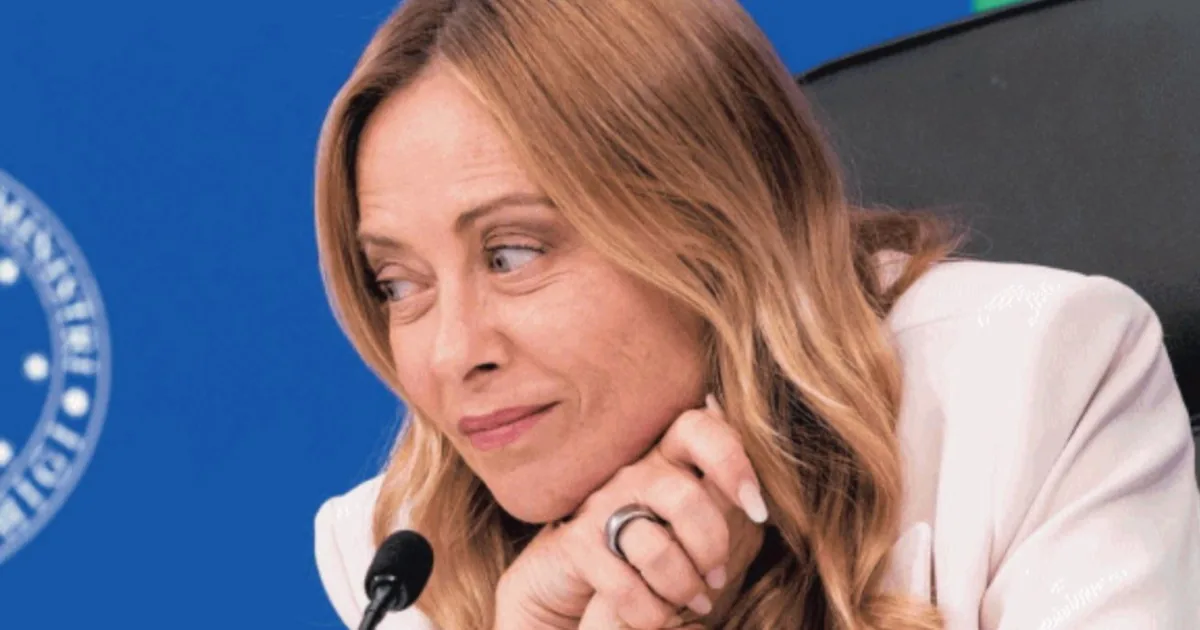 The phrase with which Meloni closes to Vannacci: what she said in the press conference | Libero Quotidiano.it