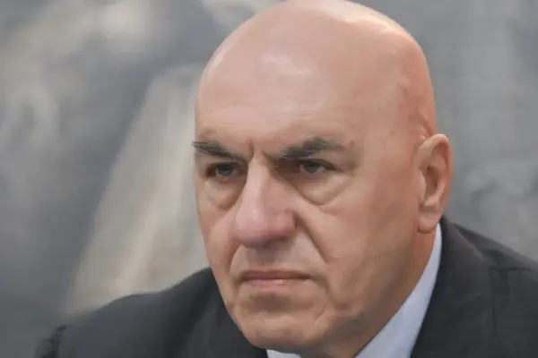 Guido Crosetto, torpedo to Fatto: "False, offensive, misleading and very serious" | Libero Quotidiano.it