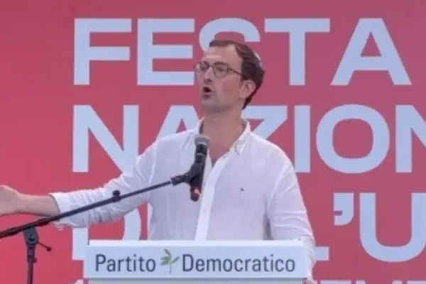 Pd, the delirium of Marco Rocco De Luca: "Destroy the system, free yourself from the yoke" | Libero Quotidiano.it
