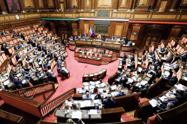 Elections, the turnaround: the center-right's move, here is which date is gaining ground | Libero Quotidiano.it