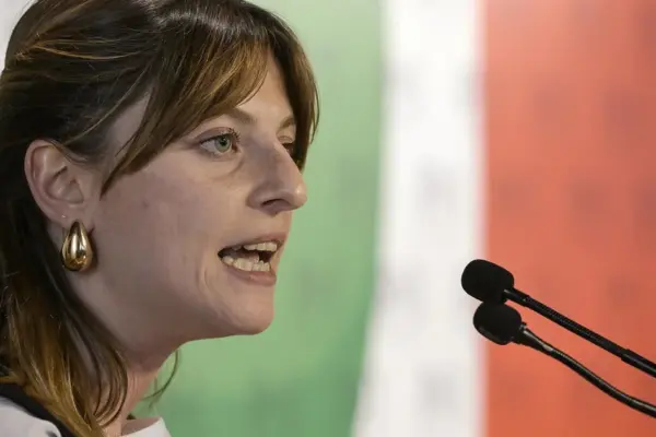 Virginia Libero, the Pd's baby "seduces" Travaglio: the editorial on "Fatto" | Libero Quotidiano.it